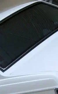 شیشه عقب پیکان