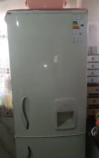 تعمیر تضمینی انواع یخچال با 1 سال ضمانت