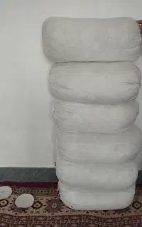 ۶عددبالشت گرد آماده همراه با۶جفت کله وجلدگلدوزی