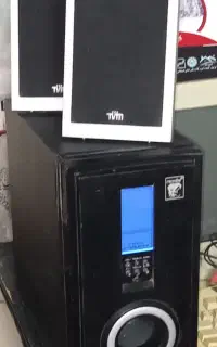 یکعددباکس بلندگوهای بفروش میرسد