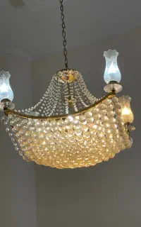 لوستر سقفی بزرگ
