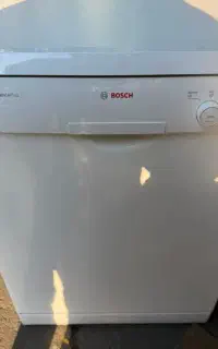 ظرفشویی بوش اصل سری ۴ کاملا نو ۵ بار روشن شده