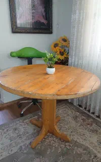 میز ناهار خوری چوبی