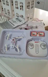 کوادکوپتر دوربین دار symaX22