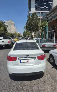 سراتو ۹۵ تک برگ زیر قیمت شخصی