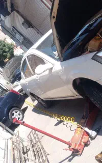 تعمیرگاه تخصصی ام وی ام و لیفان