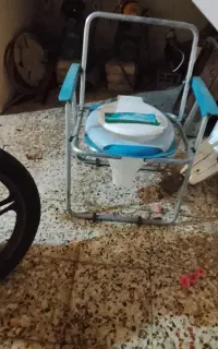 توالت فرنگی شکل صندلی تاشو