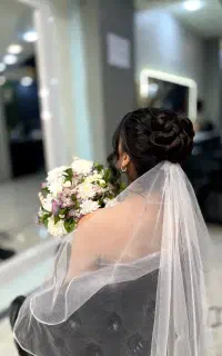 پکیج های خدماتی و اموزشی شنیون و میکاپ