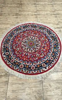 فرش گرد کاشان