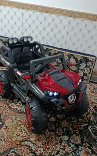 ماشین شارژی چهار موتوره بسیار قوی