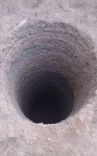 چاه کن مغنی کنده کاری
