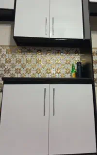 کابینت فلزی تمیز
