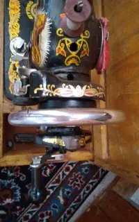 چرخ خیاطی شیر نشان