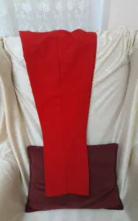 شلوار قرمز سایز ۴۲