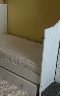 تخت و تشک