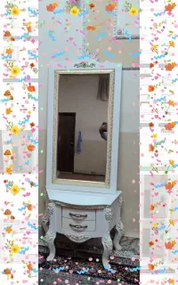 آینه و شمعدان سفید و شیک