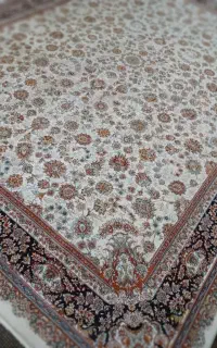 فرش۱۲ متری ۷۰۰ شانه تراکم ۲۵۵۰.بدون هیچگونه ایراد