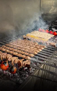 به چند نفر سالن کار رستوران در مرکز شهر نیازمندیم
