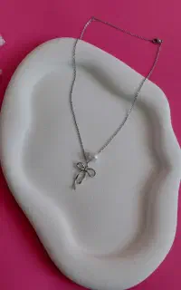 فروش اکسسوری و بدلیجات شیک ، دست‌ساز و ترند روز