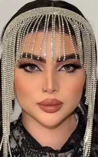 دستیار میکاپ خوش ذوق و با انگیزه
