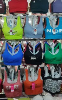 فروشنده لباس زیر زنانه