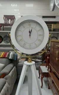 ساعت ایستاده