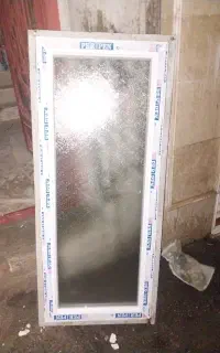 پنجره پی وی سی بدون بازشو