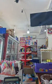 فروشنده خانم یا آقا فروشگاه تاراز