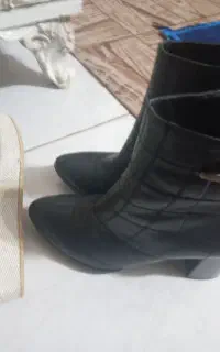 دوجفت کفش نونو