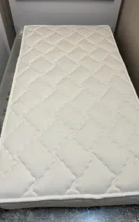 تشک کودک در حد نو سایز ۱۳۰ در ۷۰