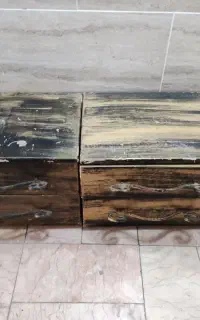 کنار تختی عسلی ( پاتختی ) سالم