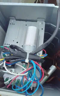 نصب وسرویس کولر گازی همراه ساخت حفاظ