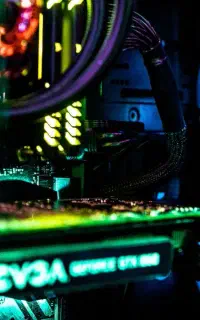 خدمات کامپیوتر (سخت افزار و نرم افزار)