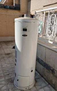 آبگرمکن مخزنی ایستاده