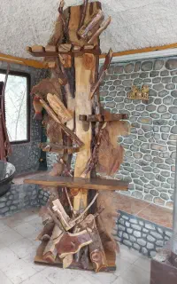 بار چوبی زیبا و محکم