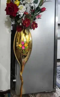 گل وگدان(مصنوعی)کنارسالنی