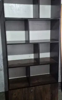 کتابخانه سالم و درحد نو