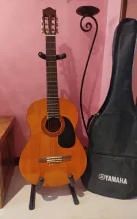 گیتار CM40 یاماها