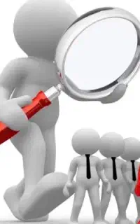 فروشنده خانم و آقا و سرایدار آقا