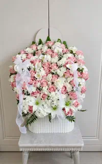 گل مصنوعی صورتی
