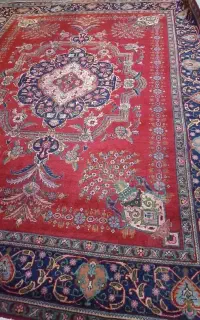 12متری دستباف بدون پاره گی مناسب باغ