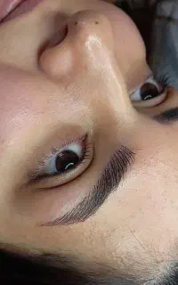 میکروبلیدینگ و فیبروز تخصصی ابرو ،شیدینگ لب ..