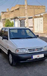 پراید صندوقدار سفید