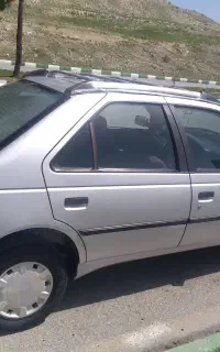 پژو ۴۰۵ نقره‌ای