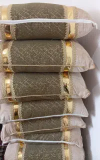 پشتی و بالش