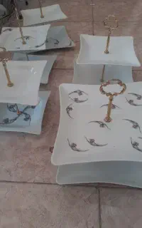 شیرینی خوری
