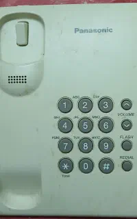 تلفن پاناسونیک ساده در حد نو