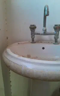 روشویی با شیر