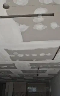 رنگ و نقاشی ساختمان کل اصفهان.