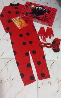 لباس دختر کفشدوزکی